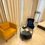 Elena Premium Namba Stay