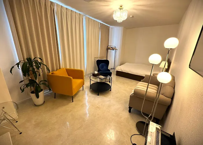 Elena Premium Namba Stay